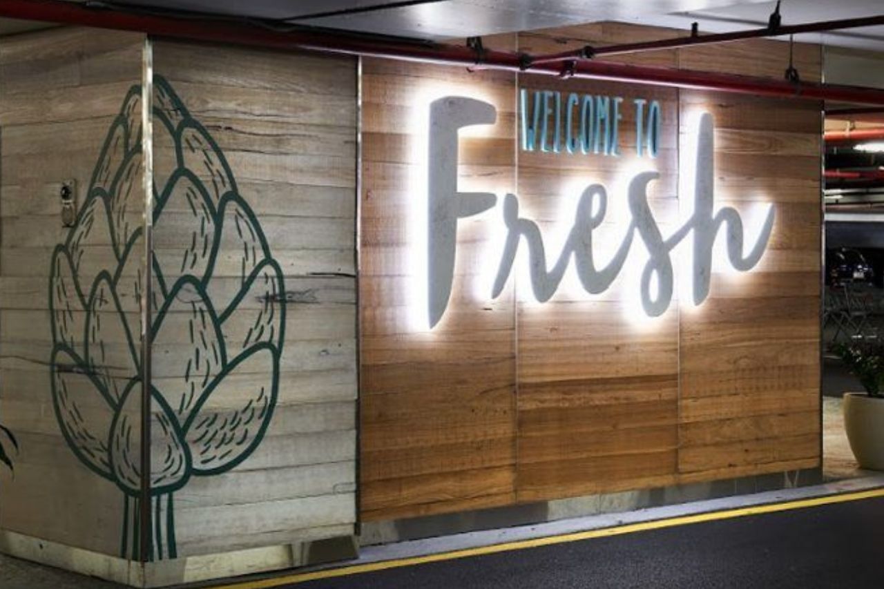 Letras corpóreas iluminadas frontalmente para tienda Fresh