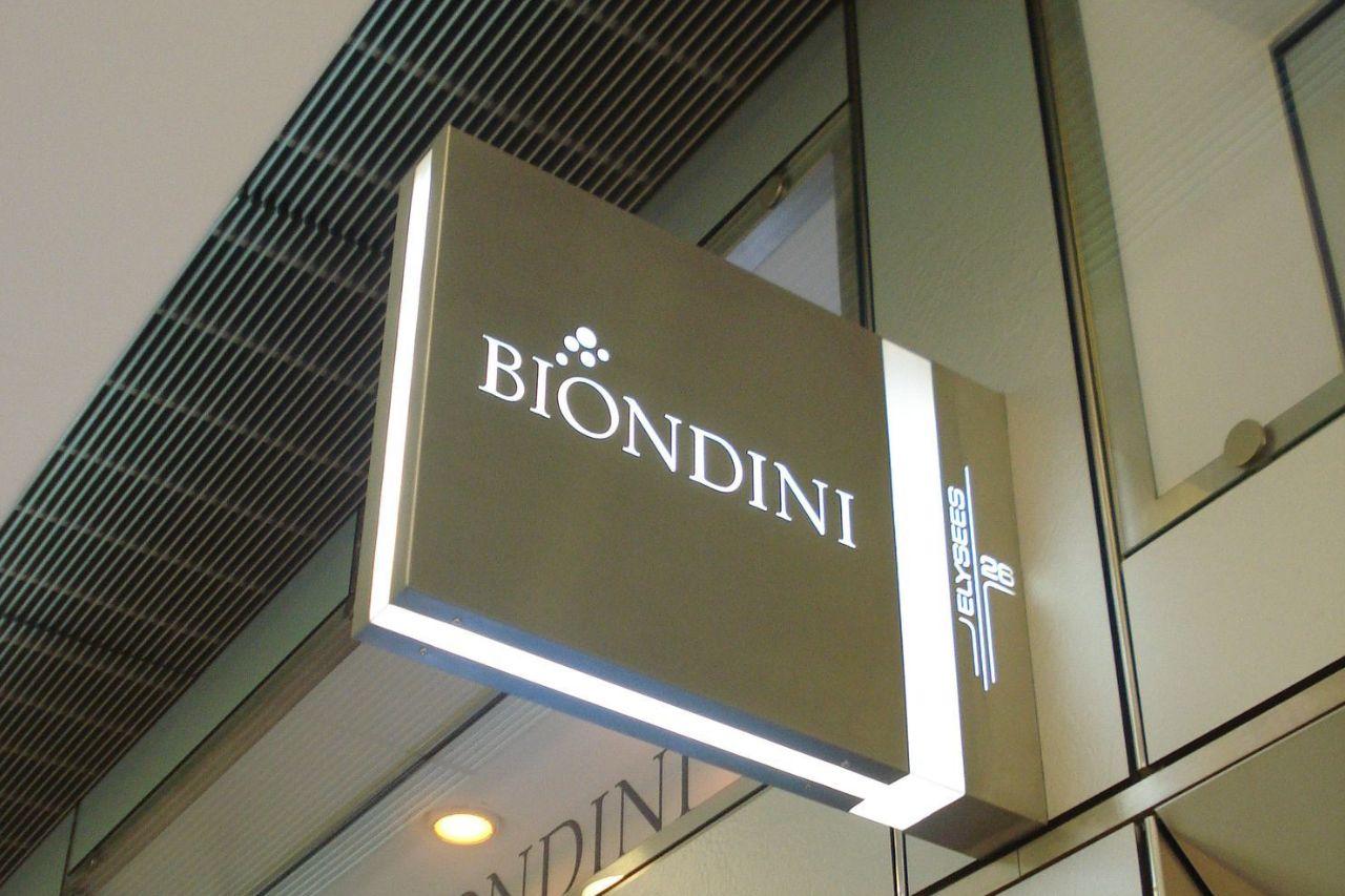 Carteles luminosos madrid para empresa Biondini