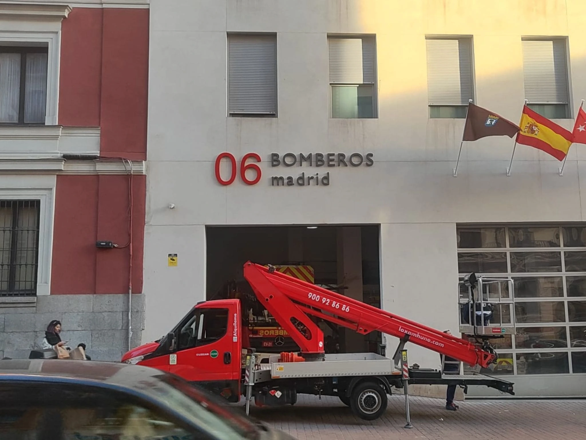 Rótulo corpóreo de aluminio